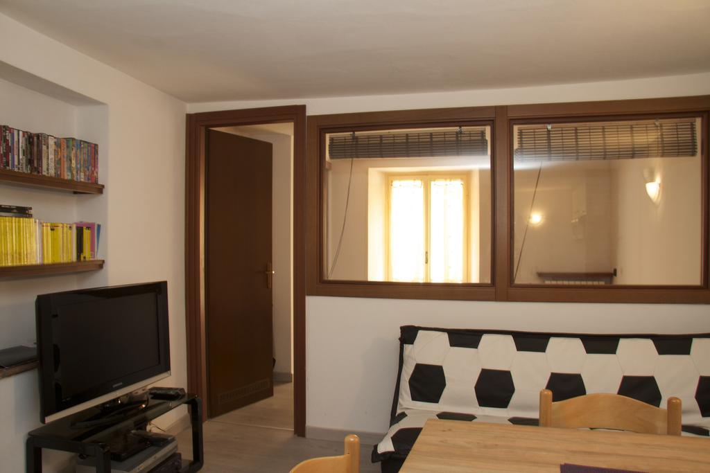 Apartment Via Sant'Alessandro Bérgamo Habitación foto